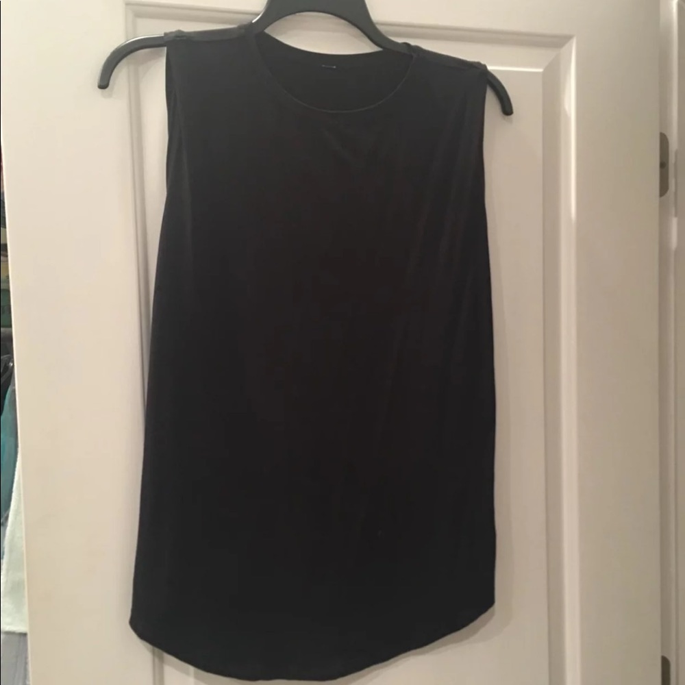 Lulu lemon muscle tank